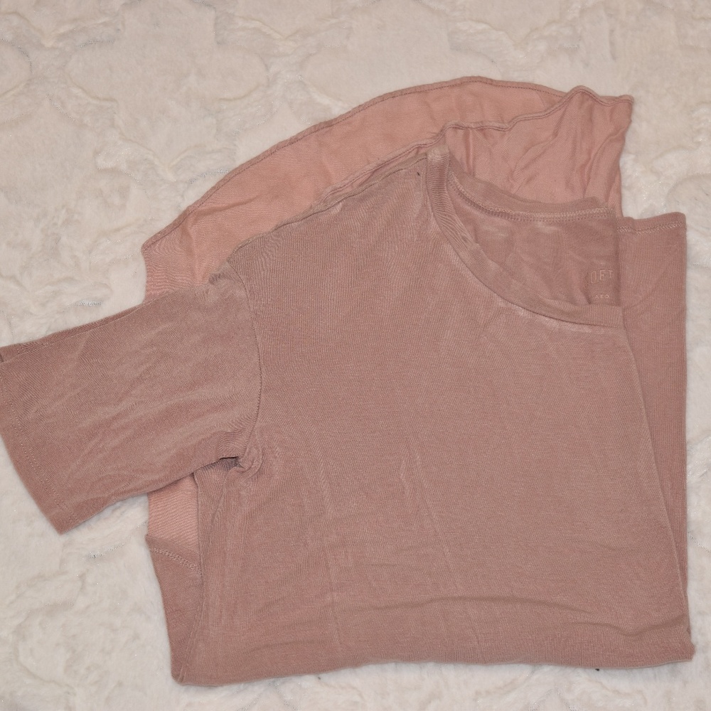 BRAND NEW NWOT American Eagle Mauve Soft & Sexy T